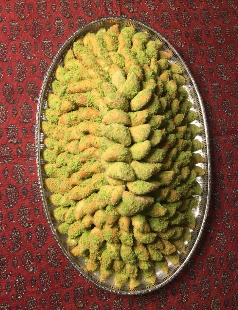 شیرینی سنتی قطاب